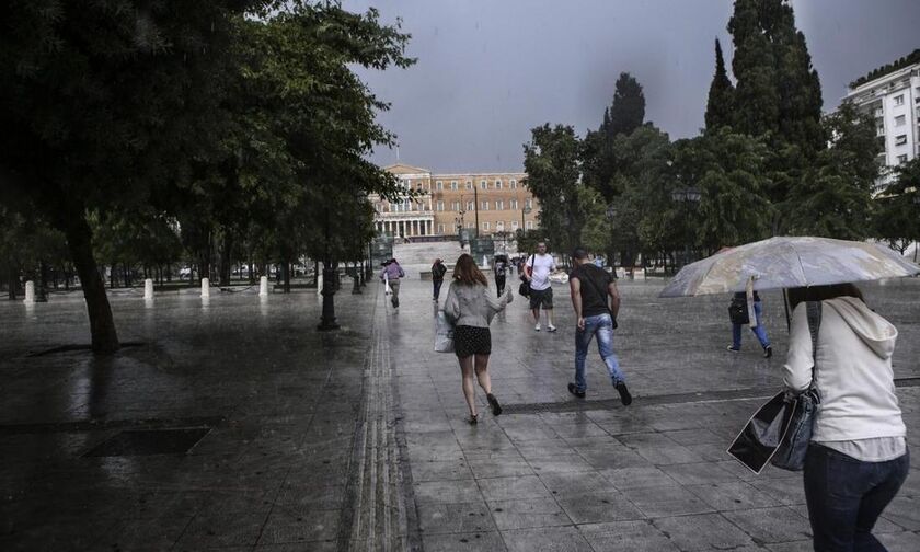 Καιρός: Άστατος με τοπικές βροχές - Ομίχλες στα ηπειρωτικά