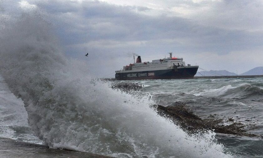 Σε ισχύ το απαγορευτικό απόπλου σε πολλές περιοχές