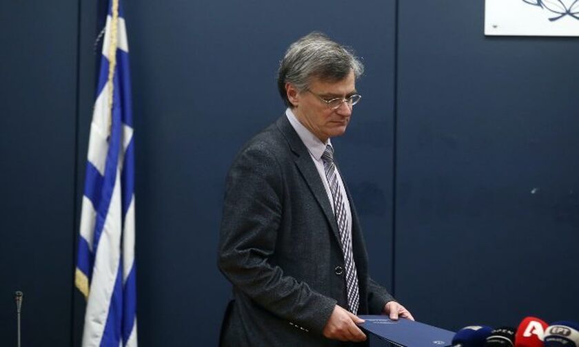 Ο Τσιόδρας εισηγείται παράταση της απαγόρευσης κυκλοφορίας