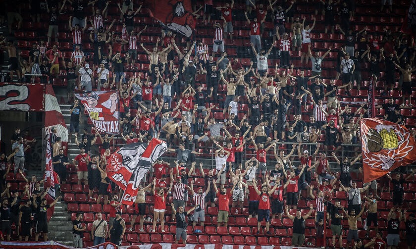 Olympiakos 3eperasan Tis 10 000 Ta Diarkeias Fosonline