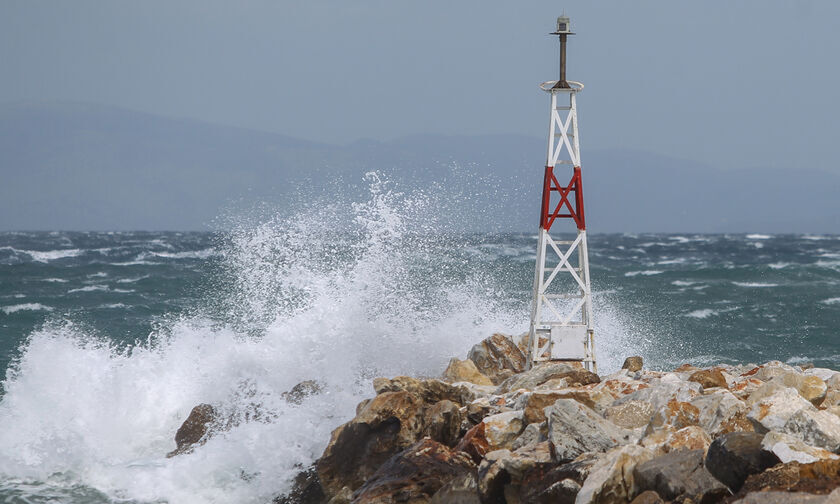 Καιρός: Αισθητή πτώση της θερμοκρασίας - Δέκα μποφόρ στο Αιγαίο