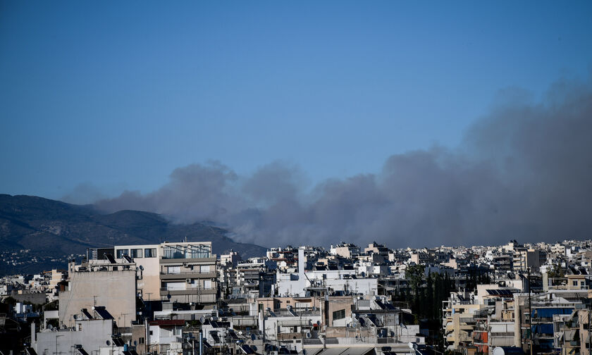 Φωτιά στην Πεντέλη: Εκκενώνεται το Αστεροσκοπείο