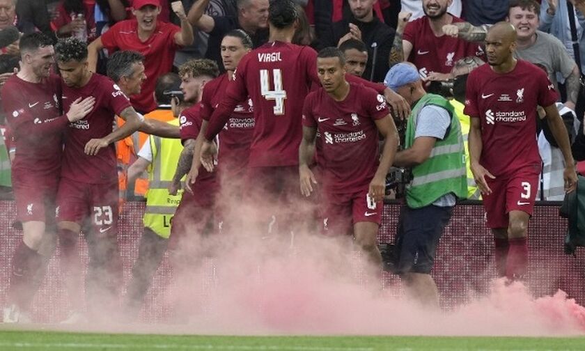 Ερευνα για καπνογόνα στο Community Shield