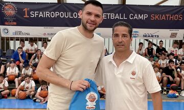 Παπανικολάου στο 1st Sfairopoulos Basketball Camp Skiathos: «Ο Ολυμπιακός έχει ήδη κάνει πολύ καλές»