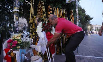 Ολυμπιακός- Φιορεντίνα: Στεφάνι στη μνήμη του Κατσούρη