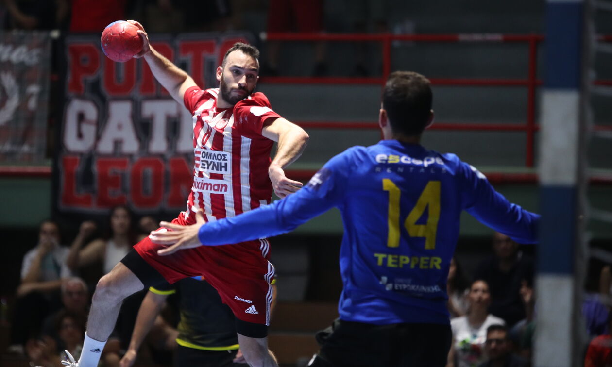 Handball Premier: Ο Ολυμπιακός 25-23 την ΑΕΚ και 1-0 στους τελικούς!