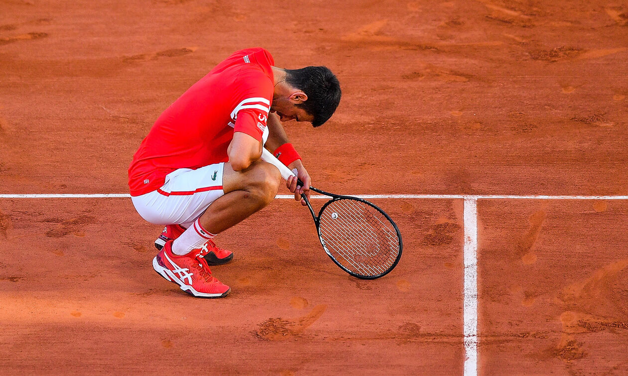 Roland Garros: Αποσύρθηκε ο Τζόκοβιτς