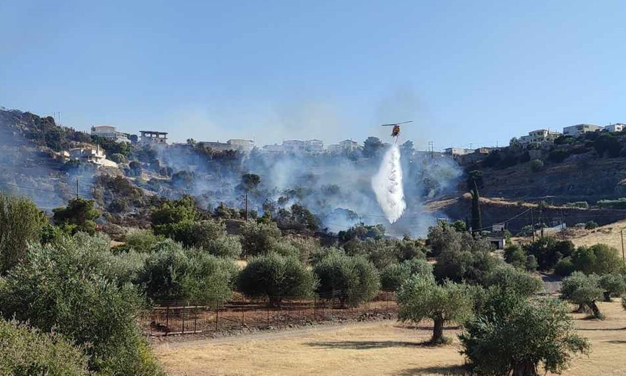 Τρεις συλληφθέντες για τις πυρκαγιές σε Νέα Σμύρνη, Σύρο και Δράμα και πρόστιμα!