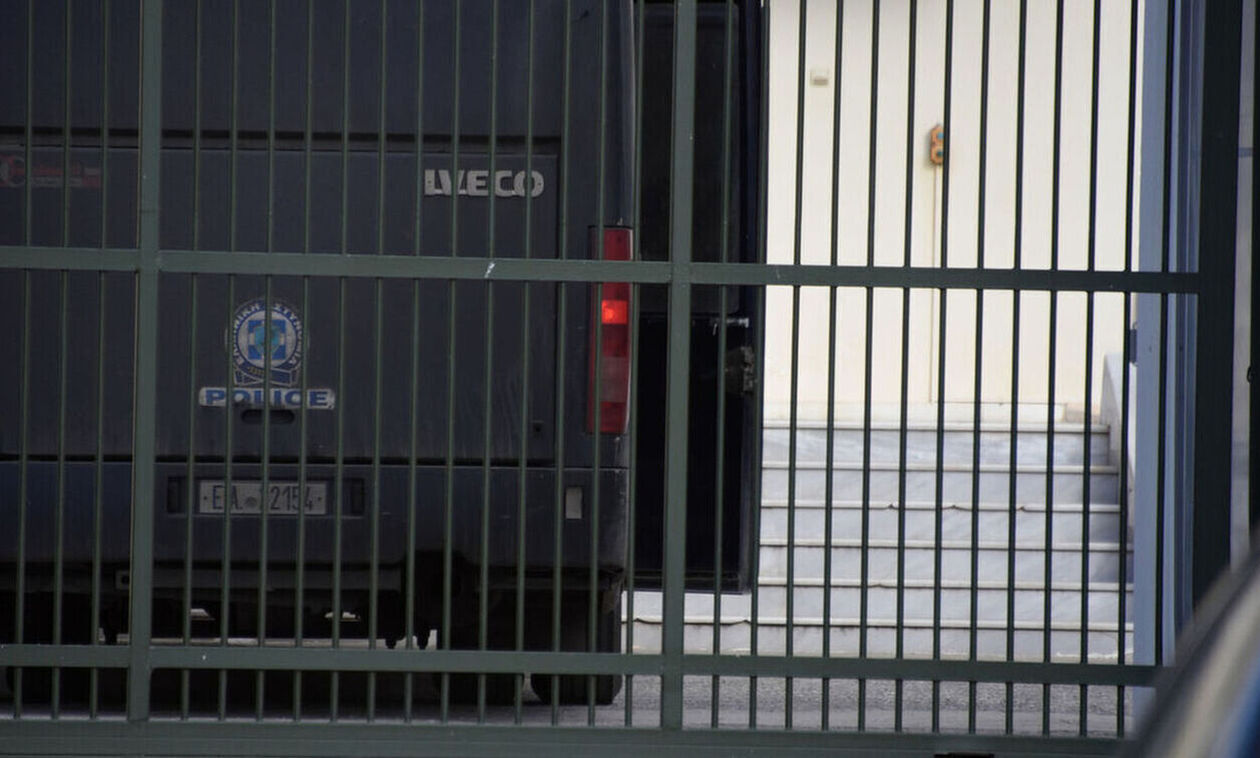 Οι κωδικοί του κυκλώματος στις φυλακές Ιωαννίνων, ο αστυνομικός και οι δύο υπάλληλοι