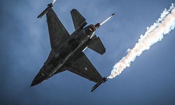 ΝΑΤΟ: Στέλνει F-16 στην Ουκρανία - Ζελένσκι: «Τα σκάφη φέρνουν πιο κοντά την ειρήνη»