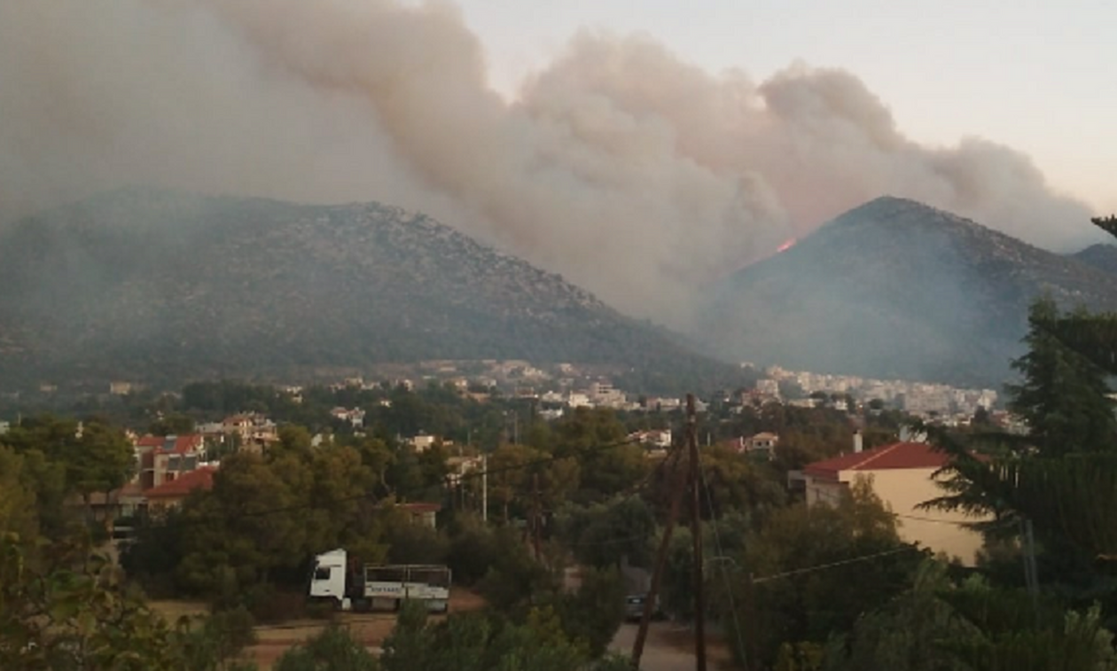 Μήνυμα του 112 για τον οικισμό Ανατολή: Απομακρυνθείτε προς Νέα Μάκρη