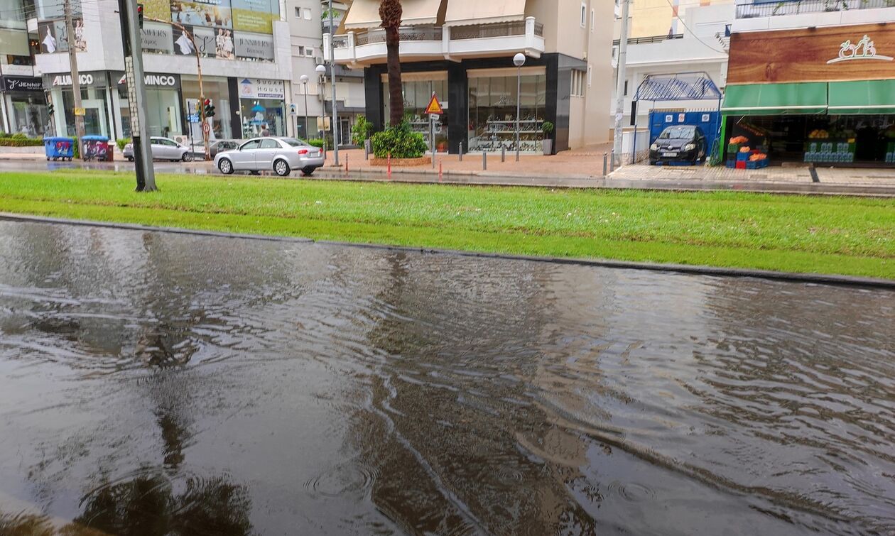 Σε Πελοπόννησο και Στερεά θα «χτυπήσει» η κακοκαιρία τις επόμενες ώρες - Τα προβλήματα στην Αττική