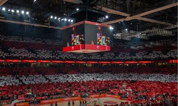 Ερυθρός Αστέρας: Αποθέωση από την Euroleague για τα 10.500 εισιτήρια διαρκείας (pic)