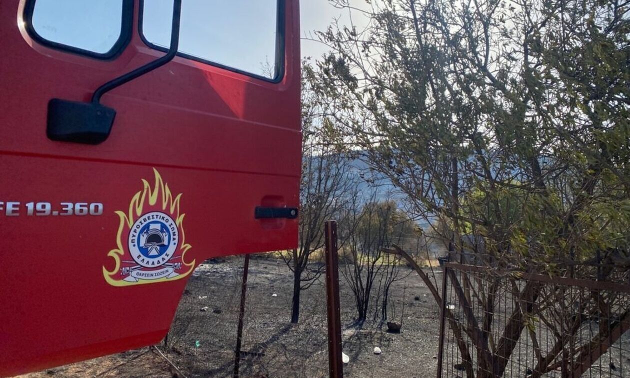 Υπό έλεγχο η φωτιά στο Ζαπάνι Κερατέας