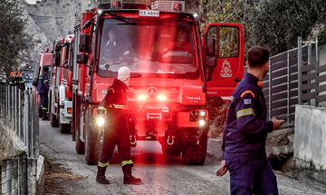 Μαρκόπουλο: Πυρκαγιά σε εργοστάσιο ανακύκλωσης