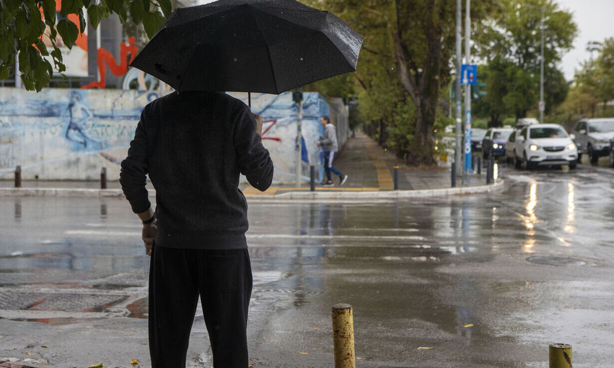 Καιρός: Νεφώσεις με τοπικές βροχές 