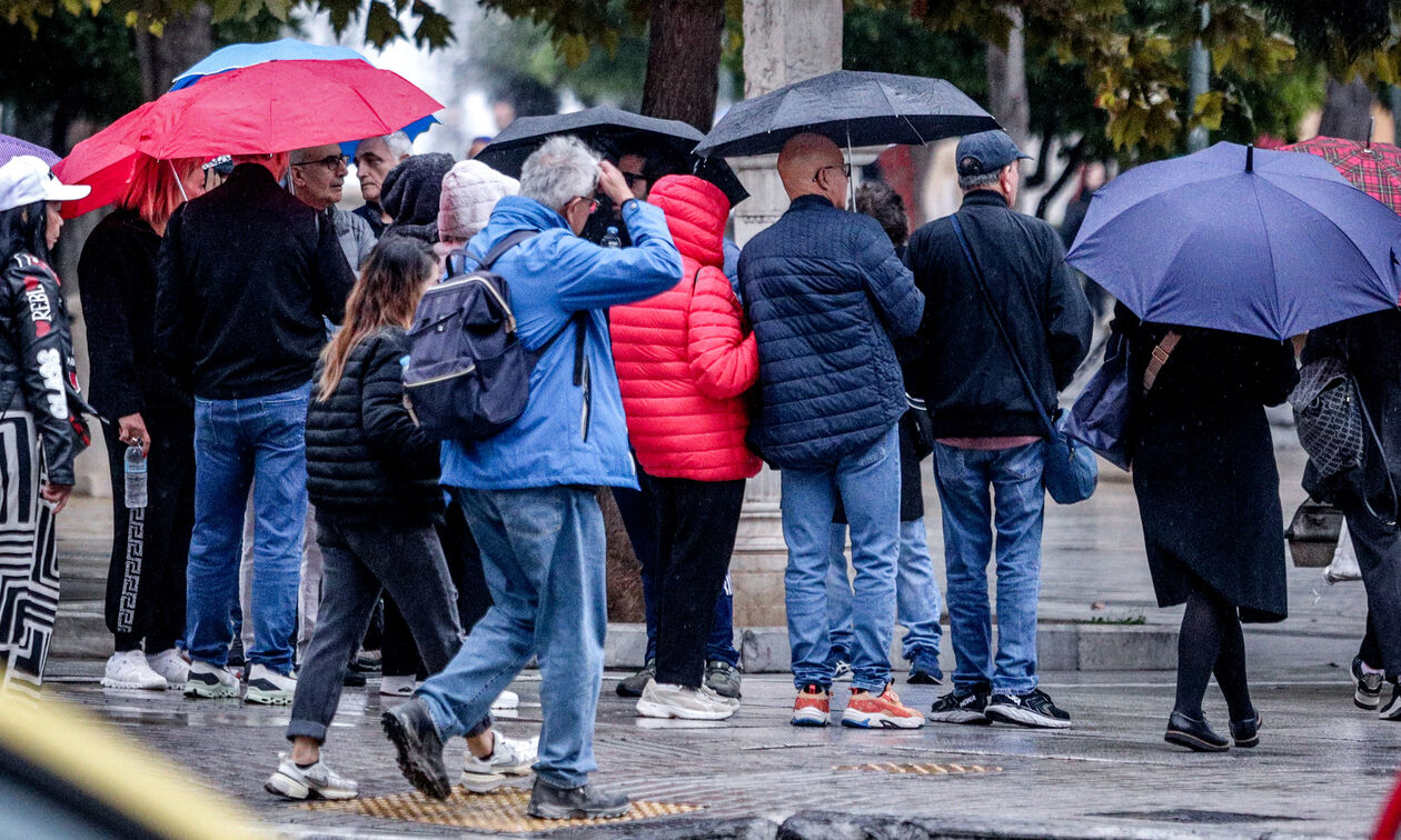 Καιρός: Βροχές και σποραδικές καταιγίδες