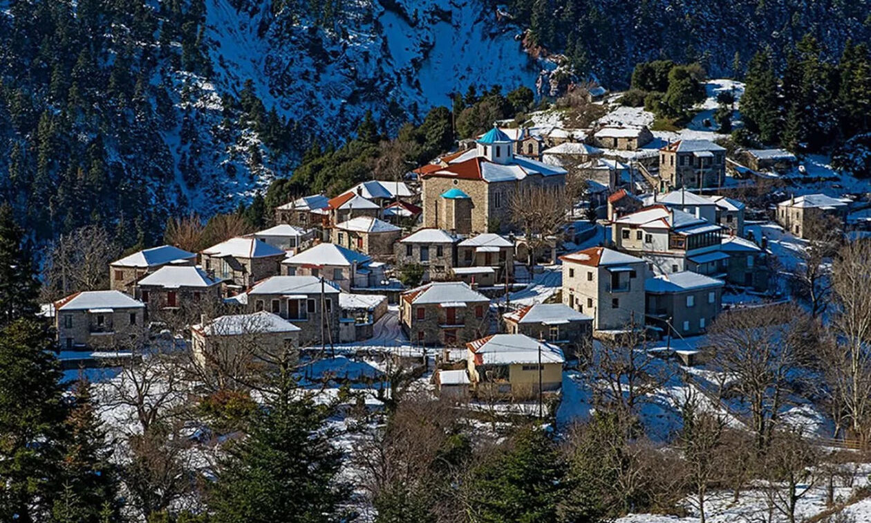 Φιδάκια: Το... κρυφό μαγευτικό χωριό της Ευρυτανίας! 