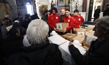 Δίπλα στη Μητρόπολη Πειραιά η ΠΑΕ Ολυμπιακός