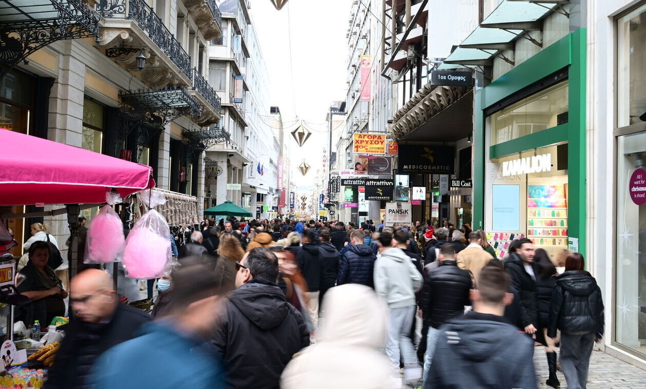 Εορταστικό ωράριο: Τι ώρες θα είναι ανοιχτά τα καταστήματα και σούπερ μάρκετ την Κυριακή