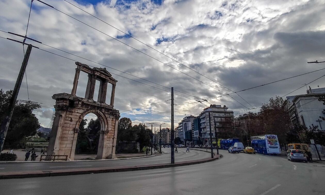 Καιρός: Βροχές, χιονοπτώσεις και ενισχυμένοι άνεμοι – Ποιες περιοχές θα «παγώσουν»