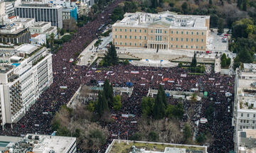 Τέμπη: 29 πολίτες τραυματίστηκαν στα επεισόδια